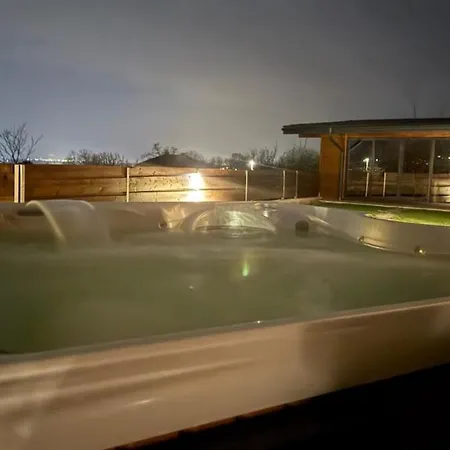 Lägenhet Luxury House Veles