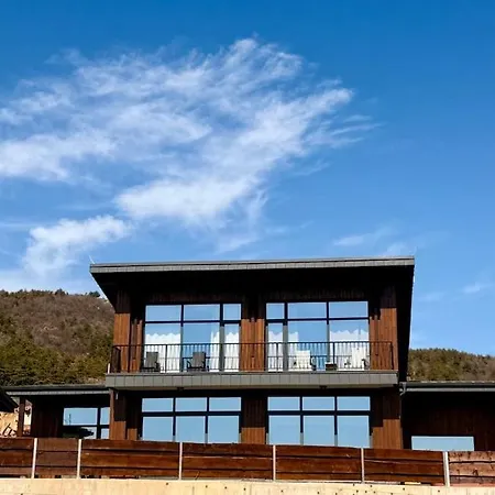 Veles Luxury House Chisarja