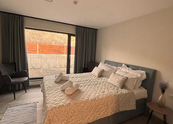 Luxury House Veles 希萨里亚